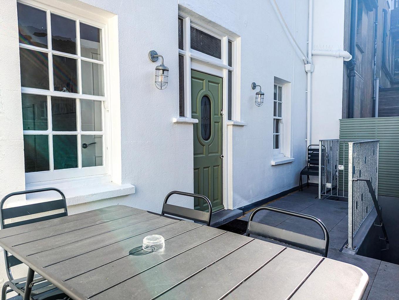 Marine Cottage - Parking - By Brighton Holiday Lets Extérieur photo