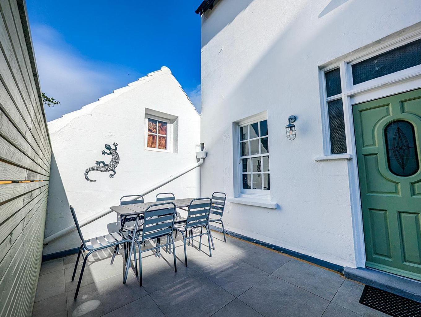 Marine Cottage - Parking - By Brighton Holiday Lets Extérieur photo